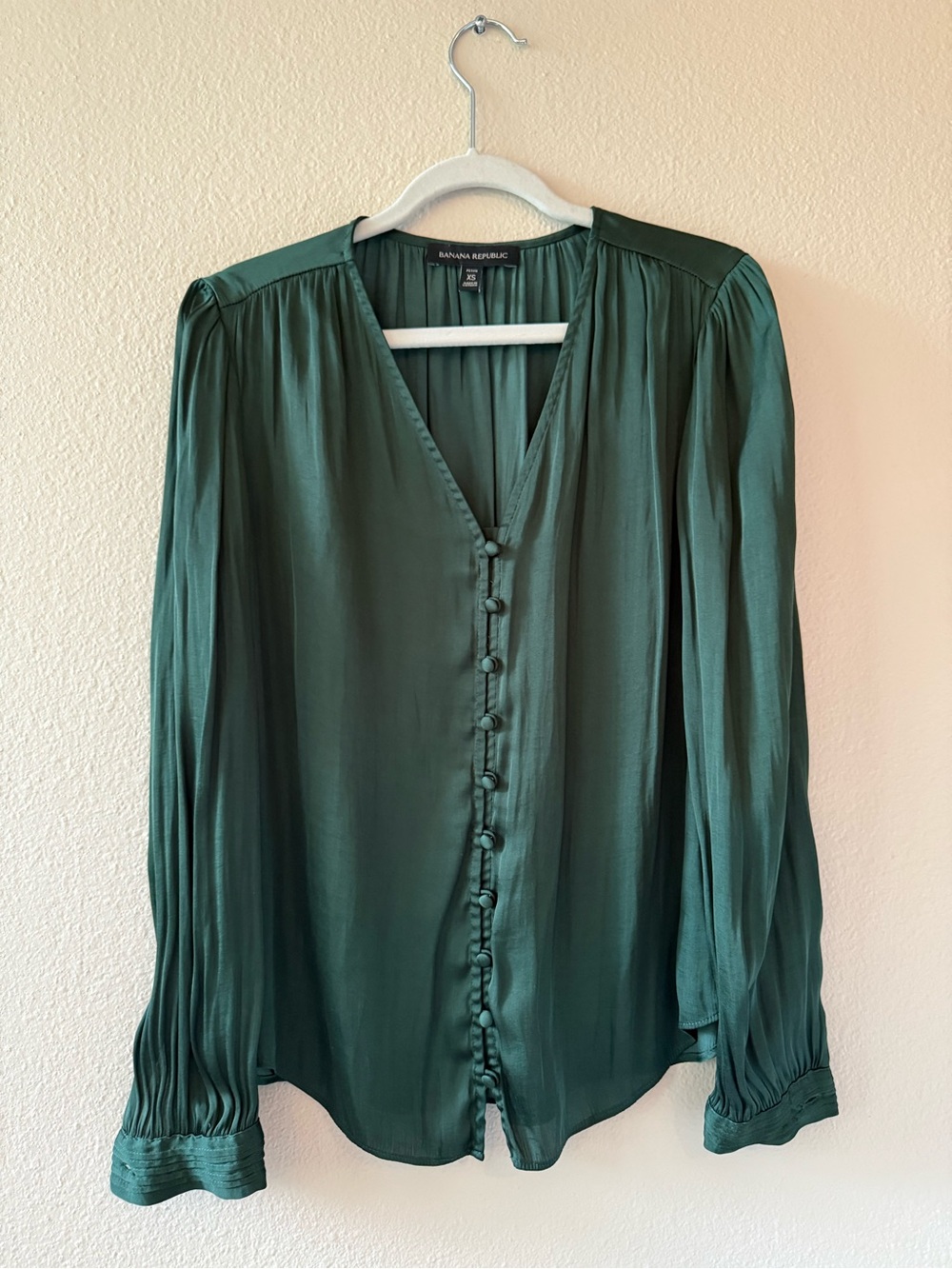Banana Republic Deep Emerald V-Neck Button Blouse